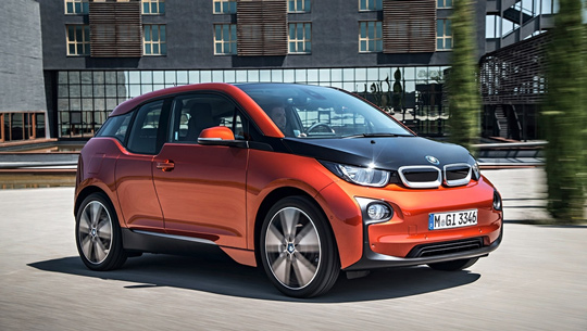 Электрокар BMW i3 - вид сбоку