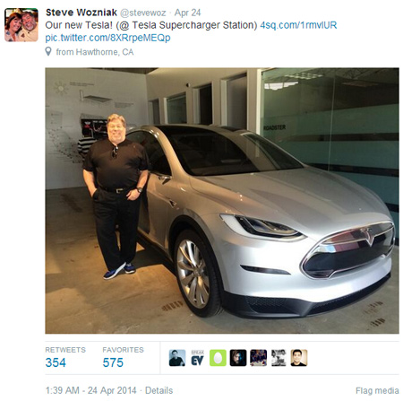 Стив Возняк и прототип Tesla Model X